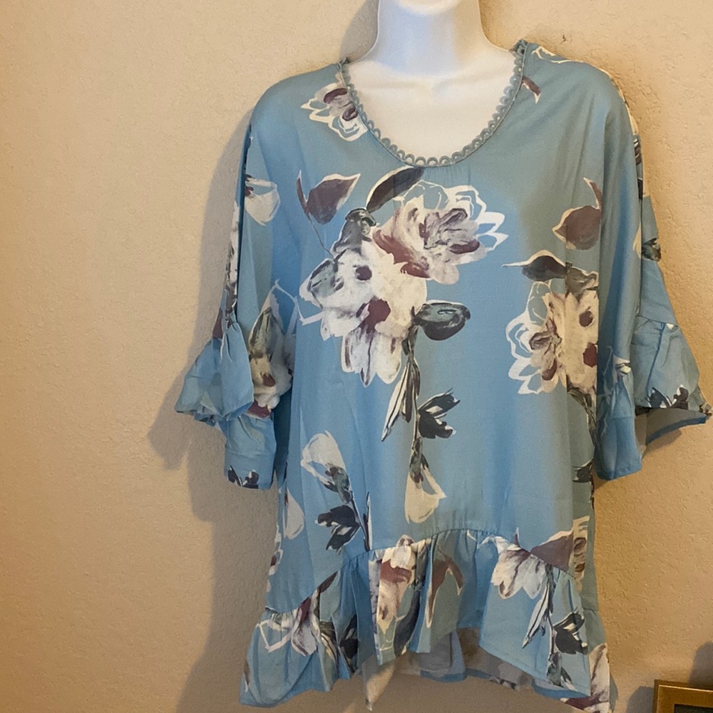 Ruffle Sleeve Top